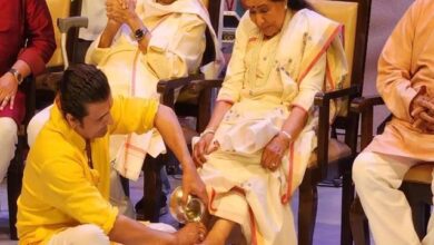 Photo of सोनू निगम ने आशा भोसले को लेकर कहा-“उनका जाना दुख नहीं, ऐसा क्यों कहा