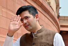 Photo of BJP में जाते ही Raghav Chadha को बड़ा झटका, 24 घंटे में गंवाए 10 लाख फॉलोअर्स