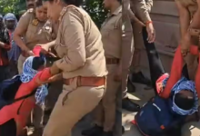 Photo of ‘1076 हाय-हाय’ के नारों से गूंजा लखनऊ, कर्मचारियों का उग्र प्रदर्शन