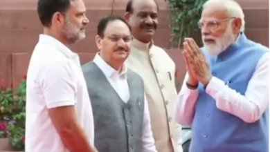 Photo of PM मोदी और राहुल गांधी का आमना-सामना, ज्योतिबा फुले को दी श्रद्धांजलि