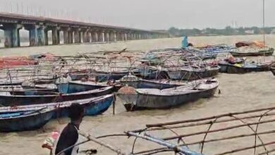 Photo of वृंदावन नाव हादसे के बाद घाटों पर सन्नाटा, नाविकों की रोज़ी-रोटी पर संकट