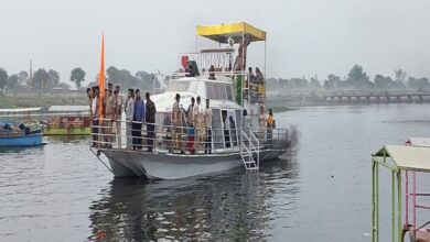 Photo of मथुरा के वृंदावन में यमुना नदी में बड़ा हादसा, स्टीमर पलटा; 10 की मौत, रेस्क्यू जारी