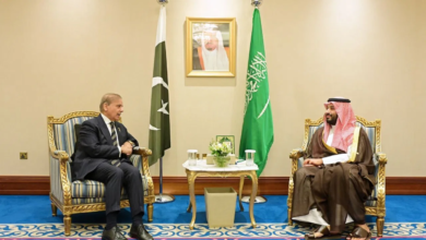 Photo of सऊदी का ‘चेक’ और PAK के ‘सैनिक’: क्या पैसे के लिए गिरवी रखी गई फौज?