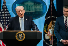 Photo of ट्रंप कैबिनेट में ‘खलबली’: रक्षा मंत्री हेगसेथ के खिलाफ महाभियोग की तैयारी, क्या ईरान जंग के बीच जाएगी कुर्सी?