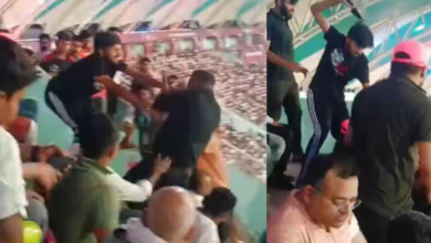 Photo of इकाना में वैभव को देखने की ललक, मैच के बीच स्टैंड्स में चले लात-घूंसे…एक ने उठाकर पटका दिया……देखें VIDEO