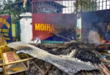 Photo of मणिपुर में फिर भड़की हिंसा: बम हमले में 2 बच्चों की मौत, 5 जिलों में कर्फ्यू और इंटरनेट बंद