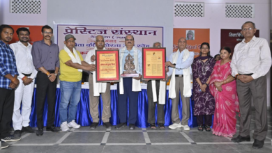 Photo of प्रो. हर्ष कुमार सिन्हा को वर्ष 2026 का ‘कन्हैया सिंह शोध सम्मान’, देवरिया में भव्य समारोह के बीच हुए अलंकृत