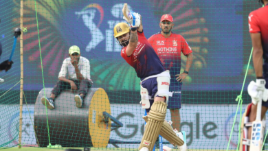 Photo of LSG vs RCB: लखनऊ में विराट का ‘विराट’ क्रेज, ₹25000 का टिकट ₹1 लाख के पार! दलालों के चंगुल में इकाना का महामुकाबला