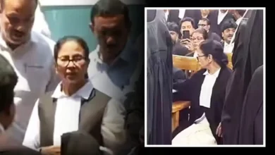 Photo of वकील के भेष में कलकत्ता हाई कोर्ट पहुंचीं ममता बनर्जी