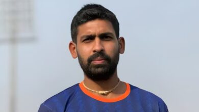 Photo of “33 साल में IPL डेब्यू करने वाले रघु शर्मा कौन हैं? जानें कैसे ‘लेट एंट्री’ बनी उनकी सबसे बड़ी ताकत”