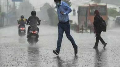 Photo of UP Weather Update: भीषण गर्मी पर लगेगा ब्रेक! 20 जिलों में आंधी-बारिश का अलर्ट