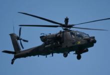 Photo of US Apache Crash: होर्मुज स्ट्रेट के पास अमेरिकी अपाचे हेलीकॉप्टर क्रैश; ईरान से तनाव के बीच बढ़ा सस्पेंस
