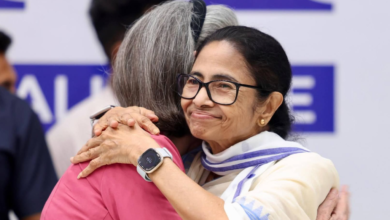 Photo of Sonia Gandhi-Mamata Banerjee Meeting: ‘मुश्किल हालात में हम आपके साथ’, 24 घंटे में दूसरी बार मिलीं सोनिया-ममता; जानें दिल्ली में क्या हुई बात
