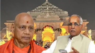 Photo of राम मंदिर ट्रस्ट में बदलाव के बाद बढ़ी हलचल, चंपत राय से मिले गोविंद देव गिरी
