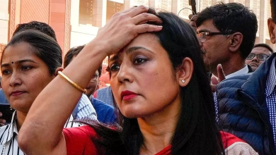 Photo of अब महुआ मोइत्रा पर हुआ ‘एग अटैक’, कलकत्ता हाईकोर्ट की सख्ती के बीच अधीर रंजन की तीखी नसीहत