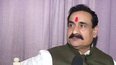 Photo of दतिया में नरोत्तम मिश्रा को टिकट नहीं मिलने पर बवाल, समर्थकों के प्रदर्शन के बाद नेता ने की शांति की अपील