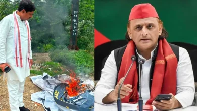 Photo of सीतापुर में अखिलेश यादव के खिलाफ विवादित होर्डिंग, सपा सांसद आनंद भदौरिया ने पोस्टर जलाया